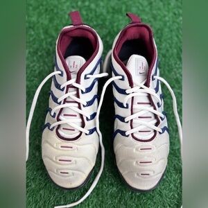 Nike Air VaporMax Plus
Platinum Midnight Navy size 8‎